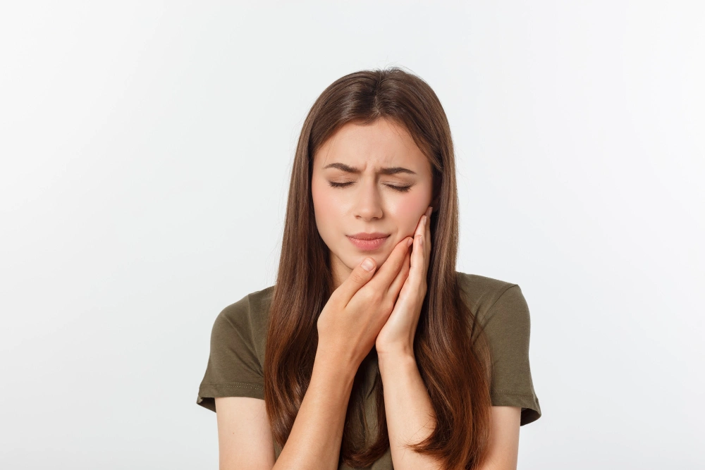 causes of jaw swelling